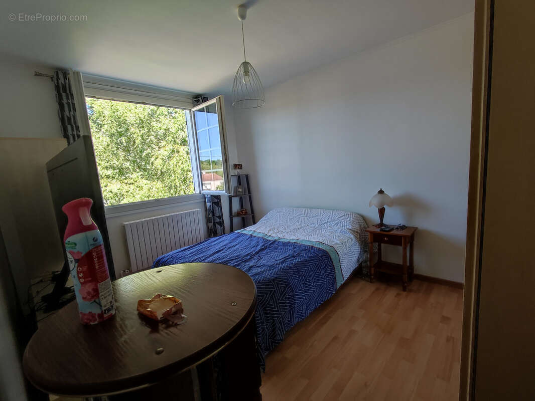 Maison à OUZOUER-SUR-TREZEE