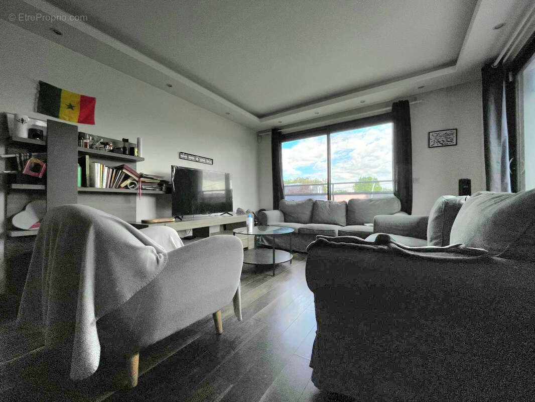 Appartement à LE BLANC-MESNIL