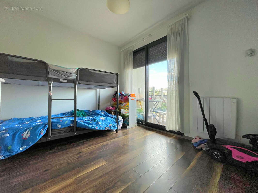 Appartement à LE BLANC-MESNIL