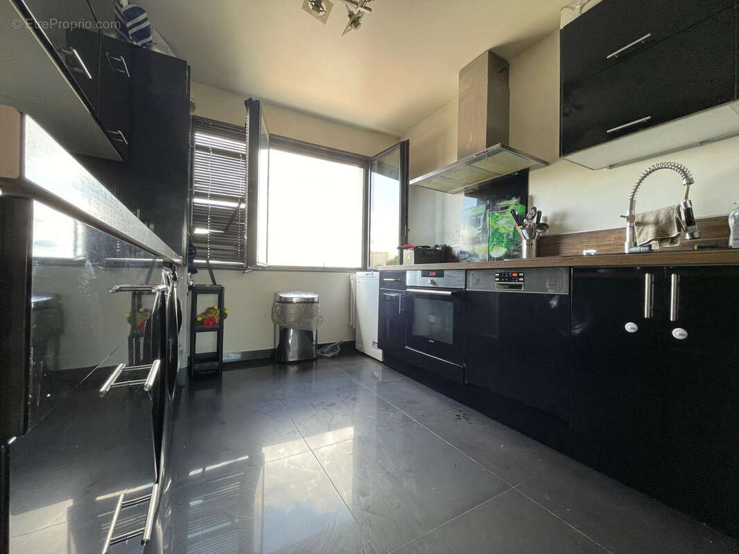 Appartement à LE BLANC-MESNIL