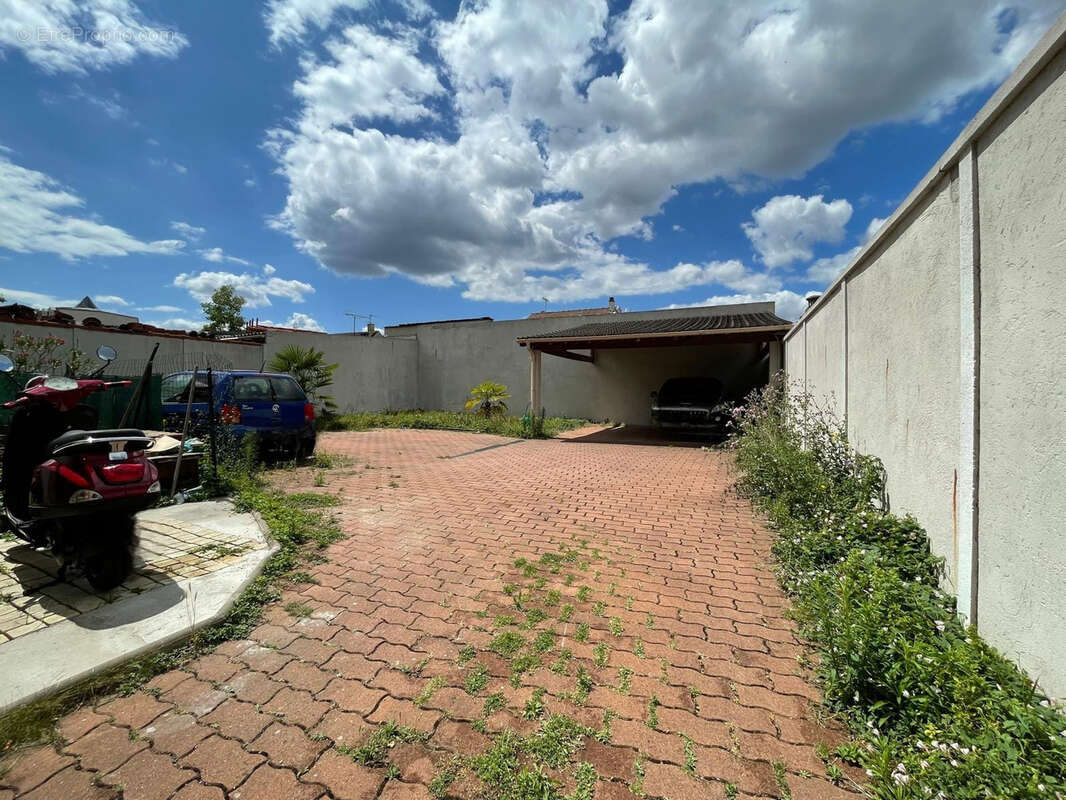 Appartement à LE BLANC-MESNIL