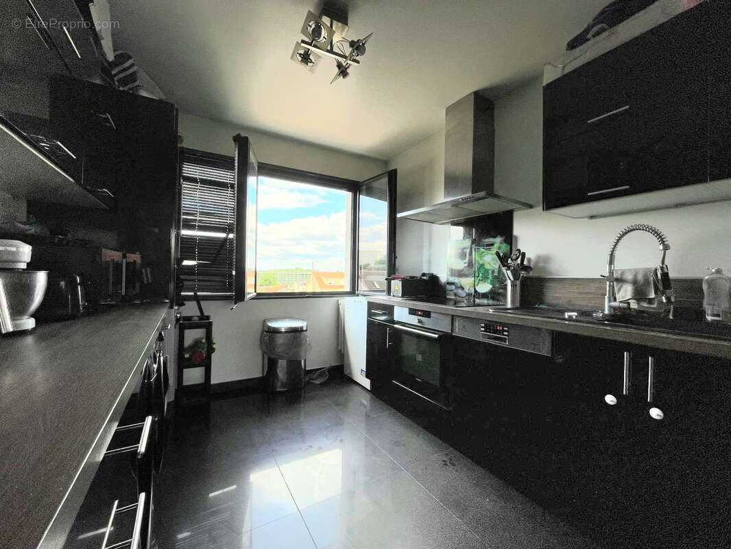 Appartement à LE BLANC-MESNIL