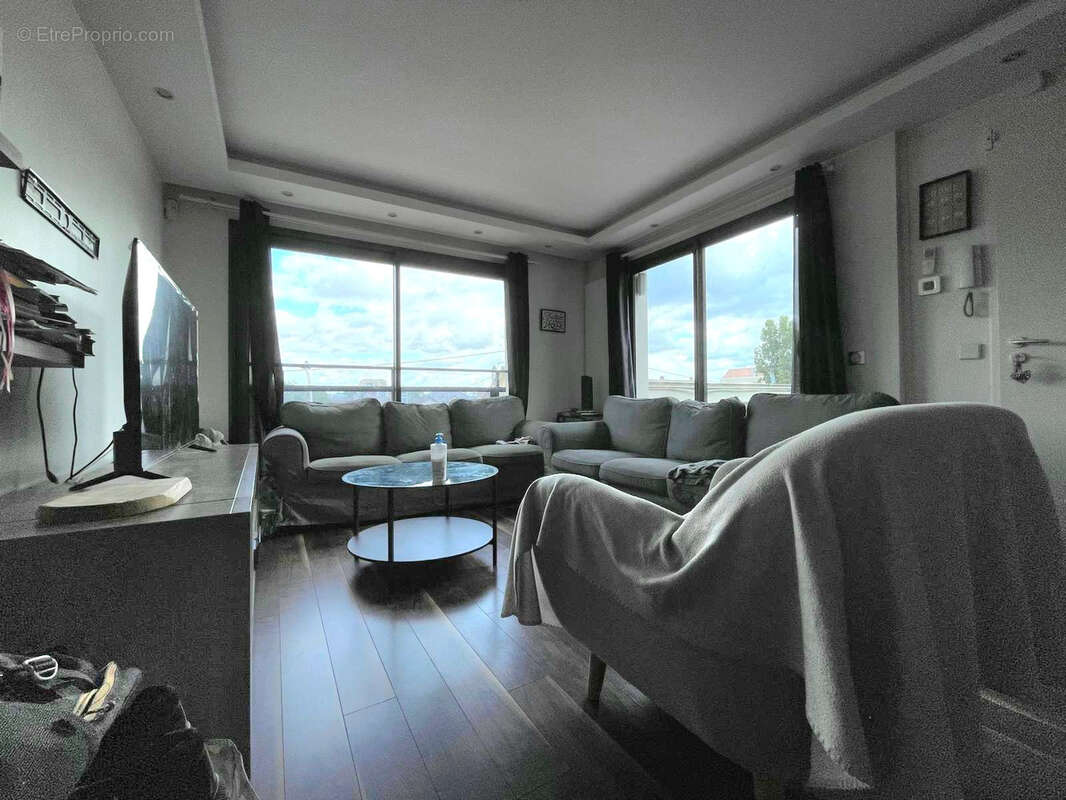 Appartement à LE BLANC-MESNIL