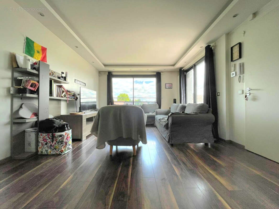 Appartement à LE BLANC-MESNIL