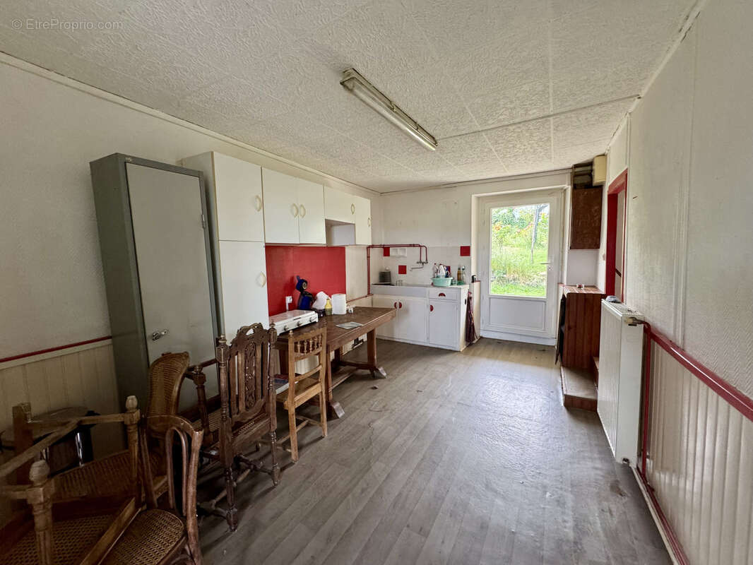 Maison à ROCHE-EN-REGNIER