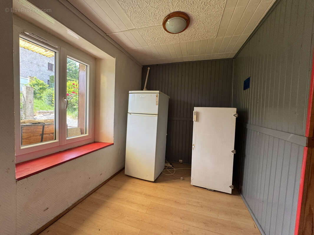 Maison à ROCHE-EN-REGNIER