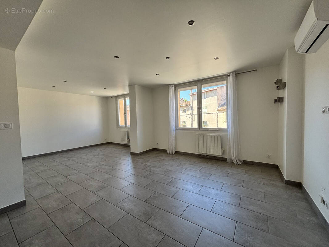 Appartement à AUBAGNE