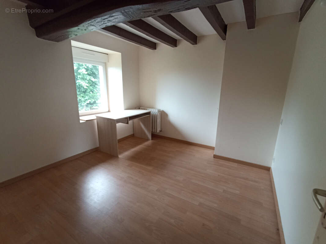 Maison à SAINT-POIS