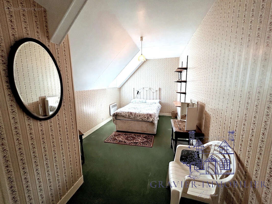 Maison à SAINT-GERMAIN-SUR-AY