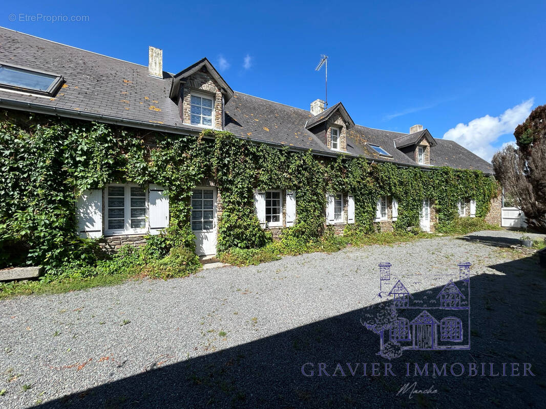 Maison à SAINT-GERMAIN-SUR-AY