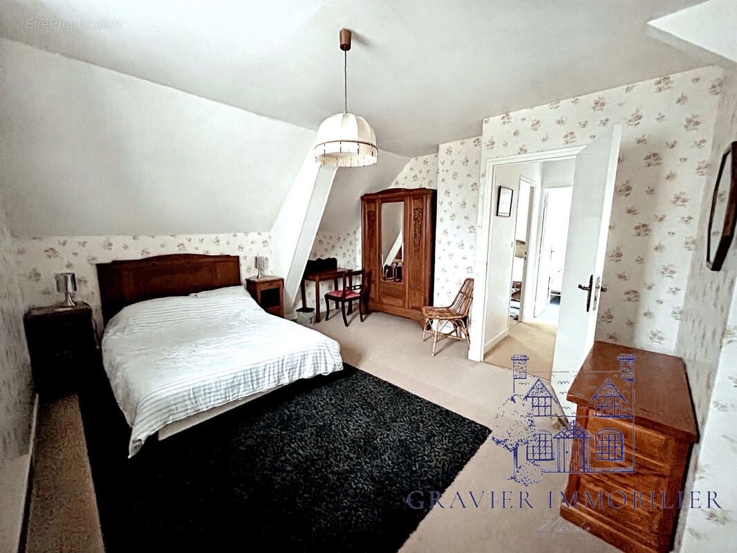 Maison à SAINT-GERMAIN-SUR-AY