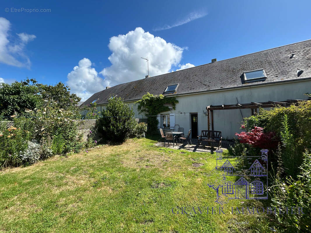 Maison à SAINT-GERMAIN-SUR-AY