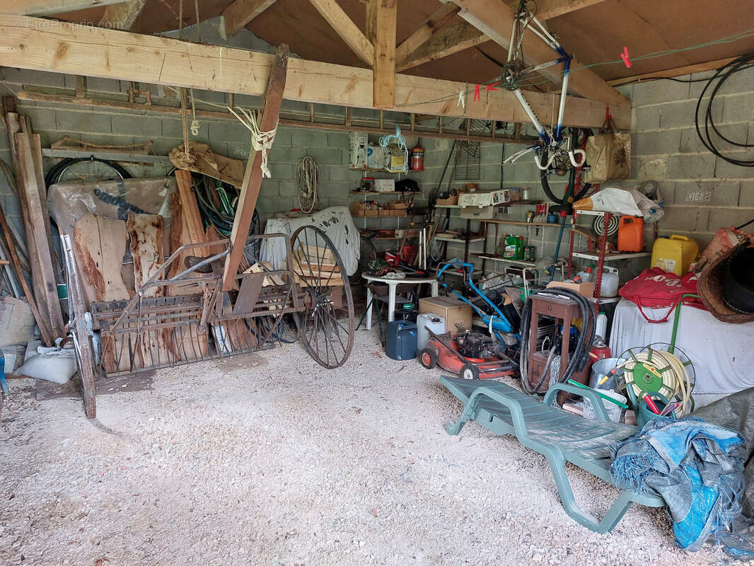 Maison à CASTELNAU-MONTRATIER