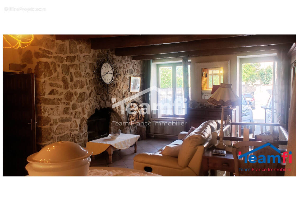 SALON/SAM RDC - Maison à LA SEAUVE-SUR-SEMENE