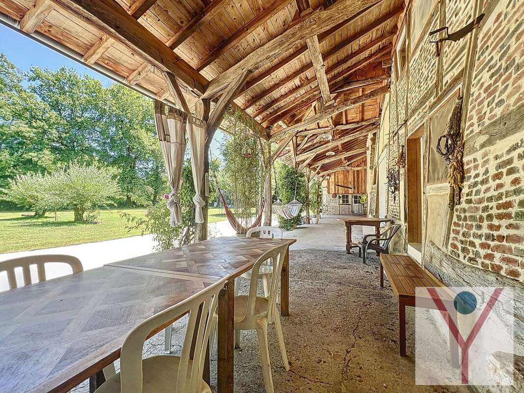 Maison à SAINT-ETIENNE-DU-BOIS