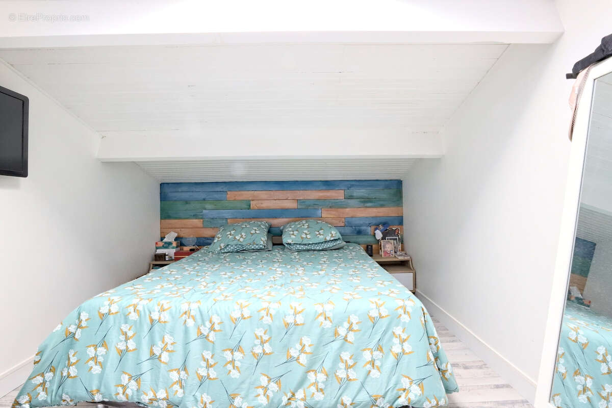 Appartement à SOLLIES-PONT