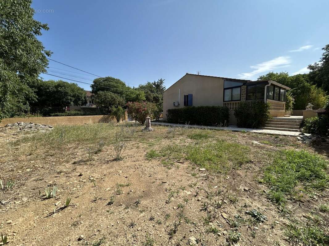 Maison à VERS-PONT-DU-GARD