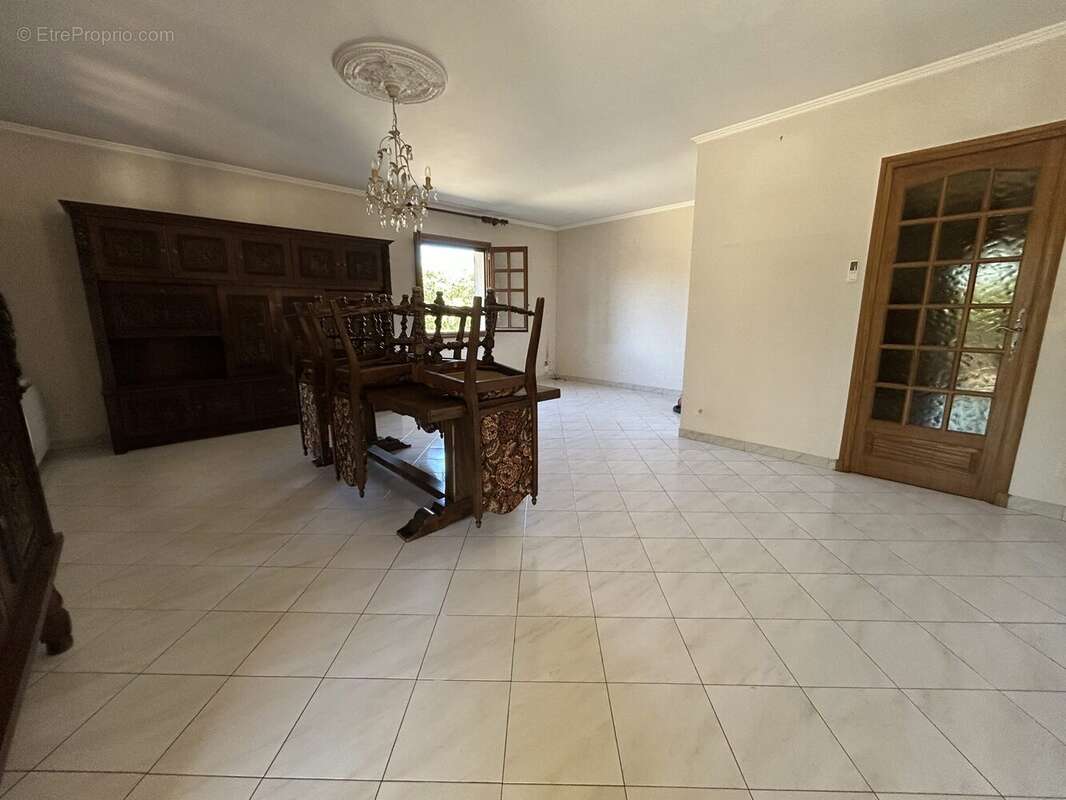 Maison à VERS-PONT-DU-GARD