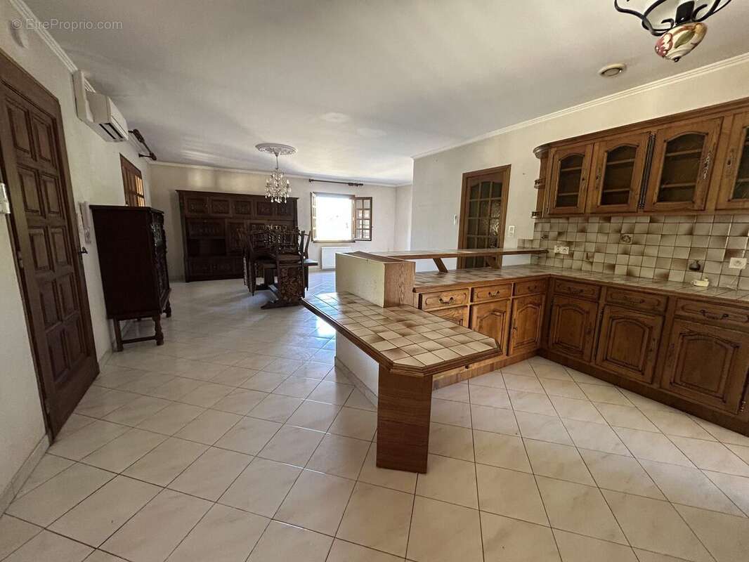 Maison à VERS-PONT-DU-GARD