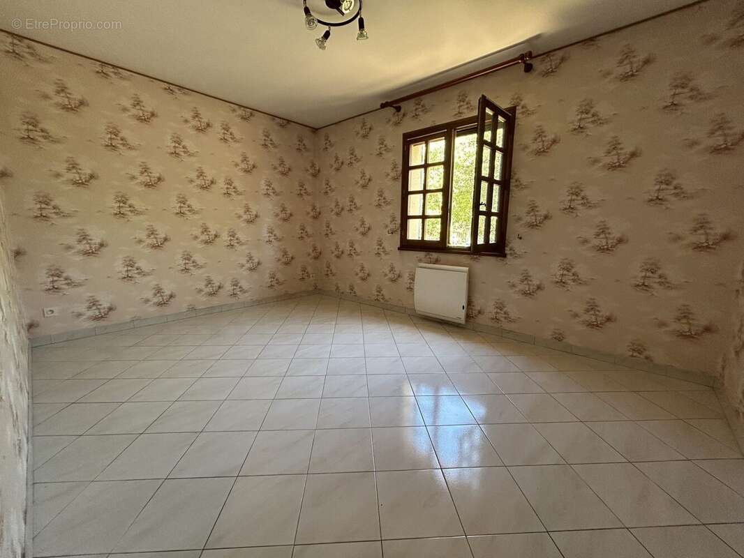 Maison à VERS-PONT-DU-GARD