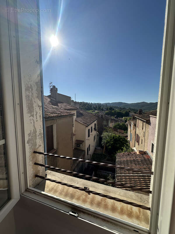 Appartement à PIERREFEU-DU-VAR