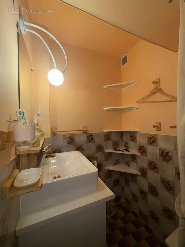 Appartement à AUZET