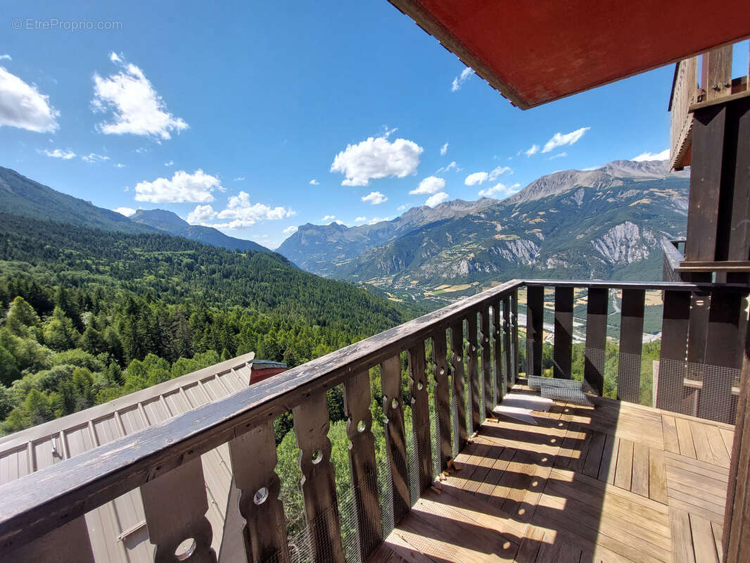 Appartement à UVERNET-FOURS