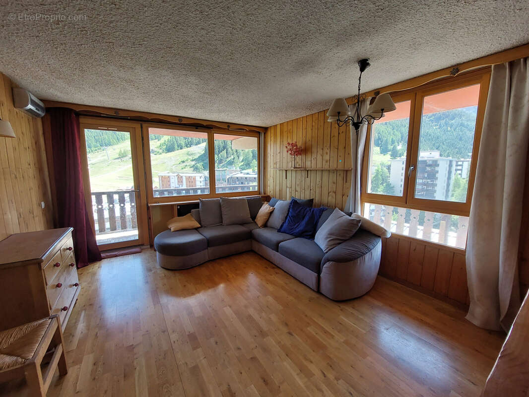 Appartement à UVERNET-FOURS