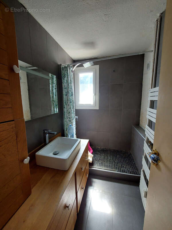 Appartement à UVERNET-FOURS