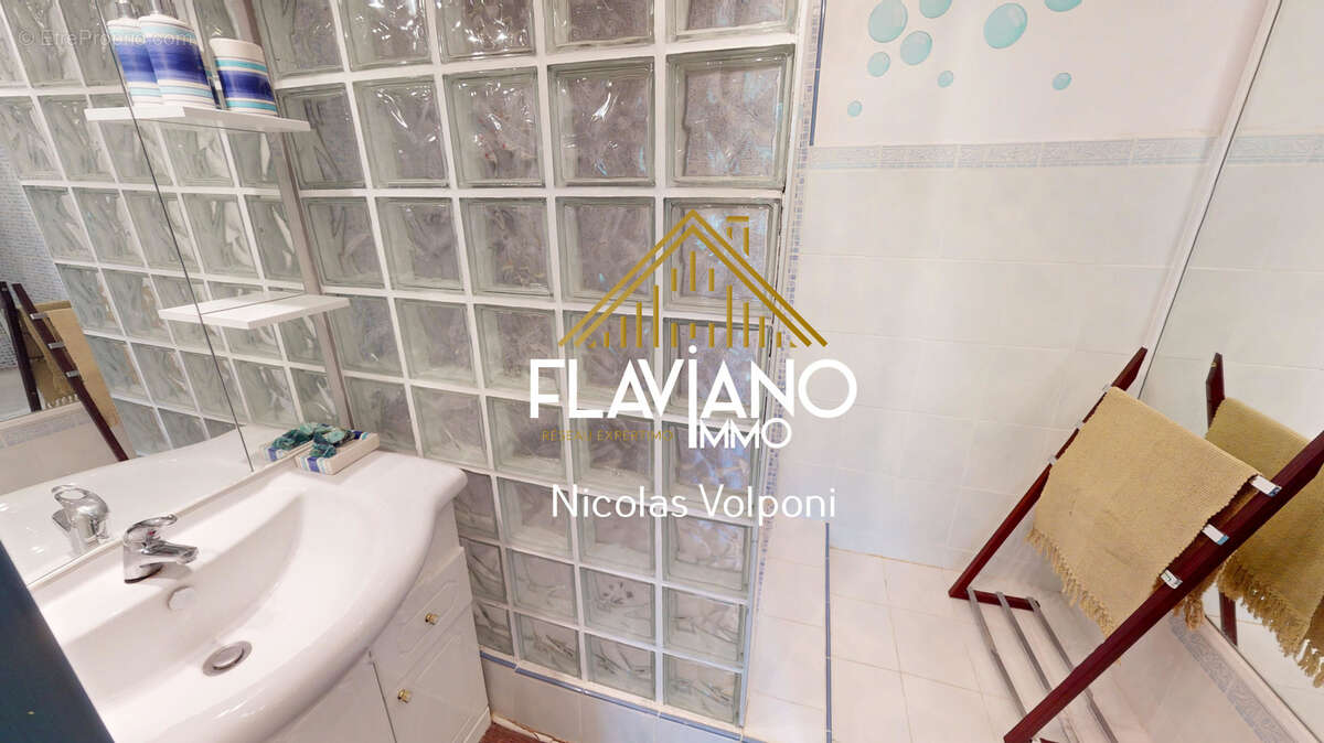 Appartement à LES THUILES