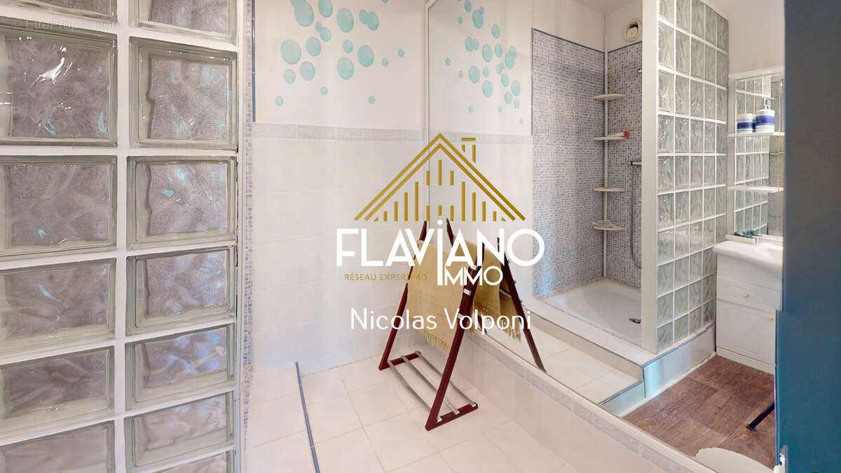 Appartement à LES THUILES