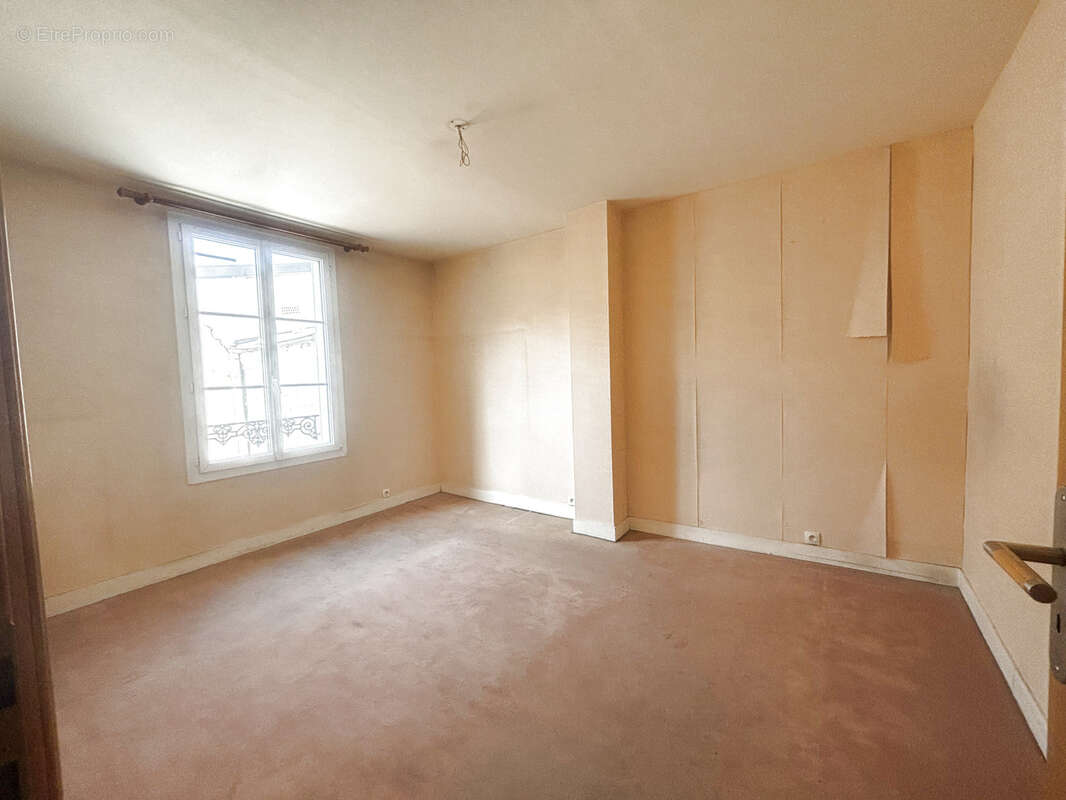 Appartement à ENGHIEN-LES-BAINS