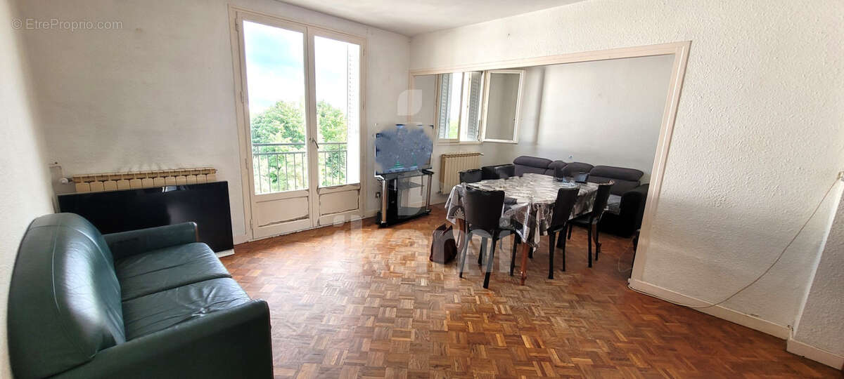 Appartement à ROMANS-SUR-ISERE
