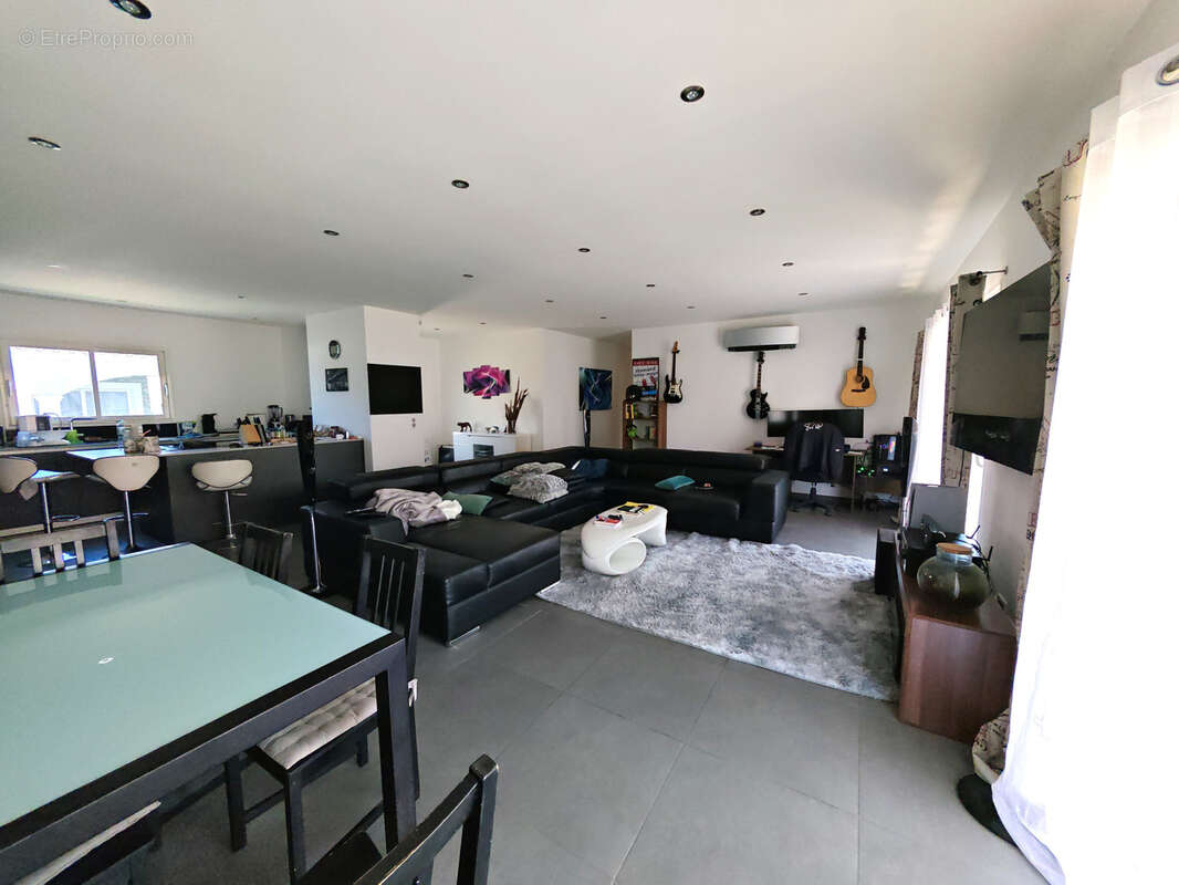 Maison à PRUNELLI-DI-FIUMORBO