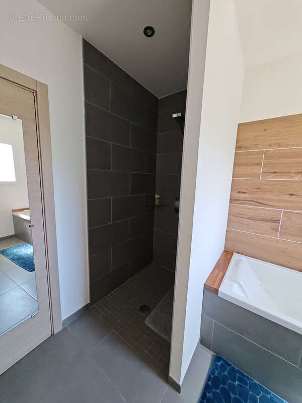 Maison à PRUNELLI-DI-FIUMORBO