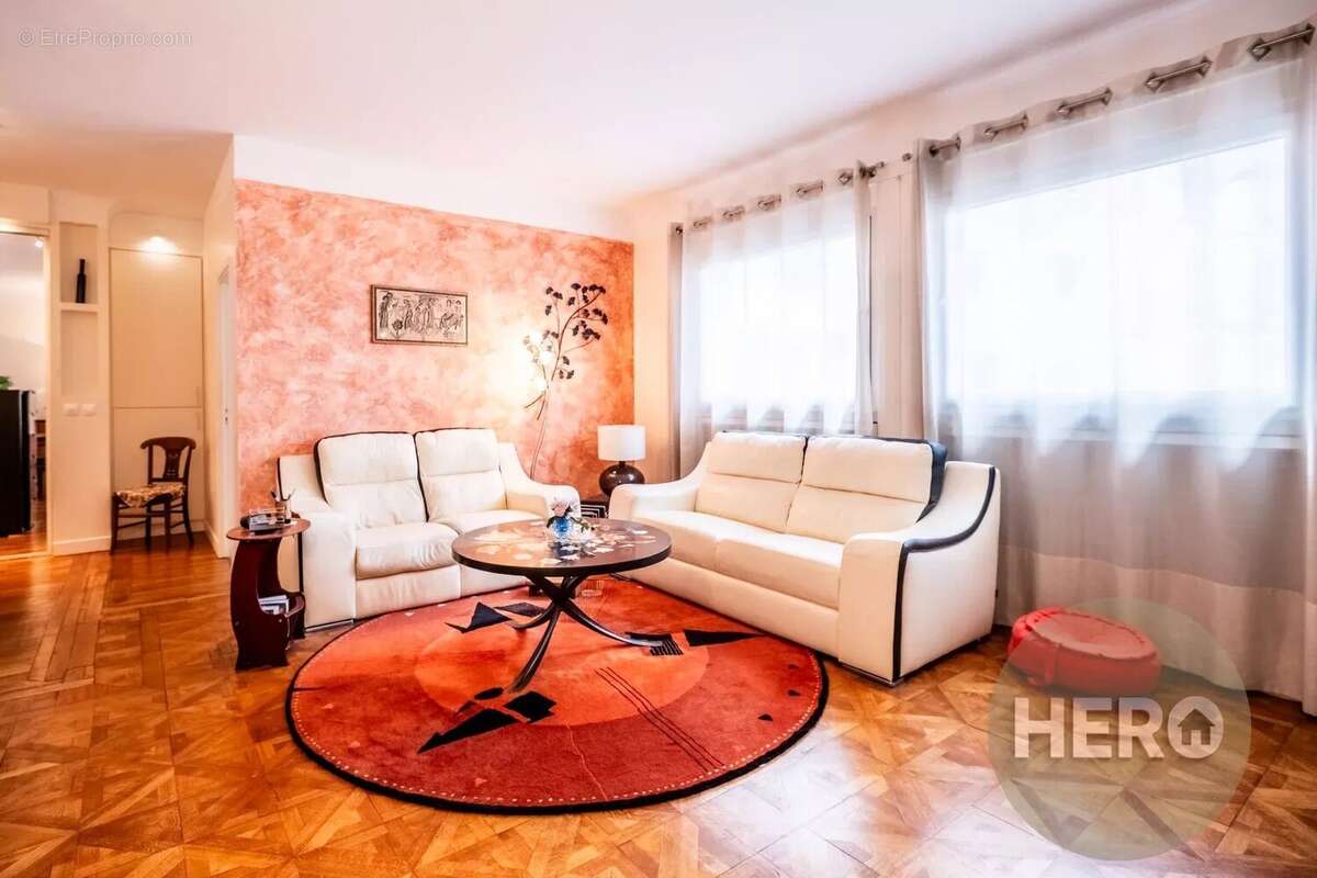 Appartement à LEVALLOIS-PERRET