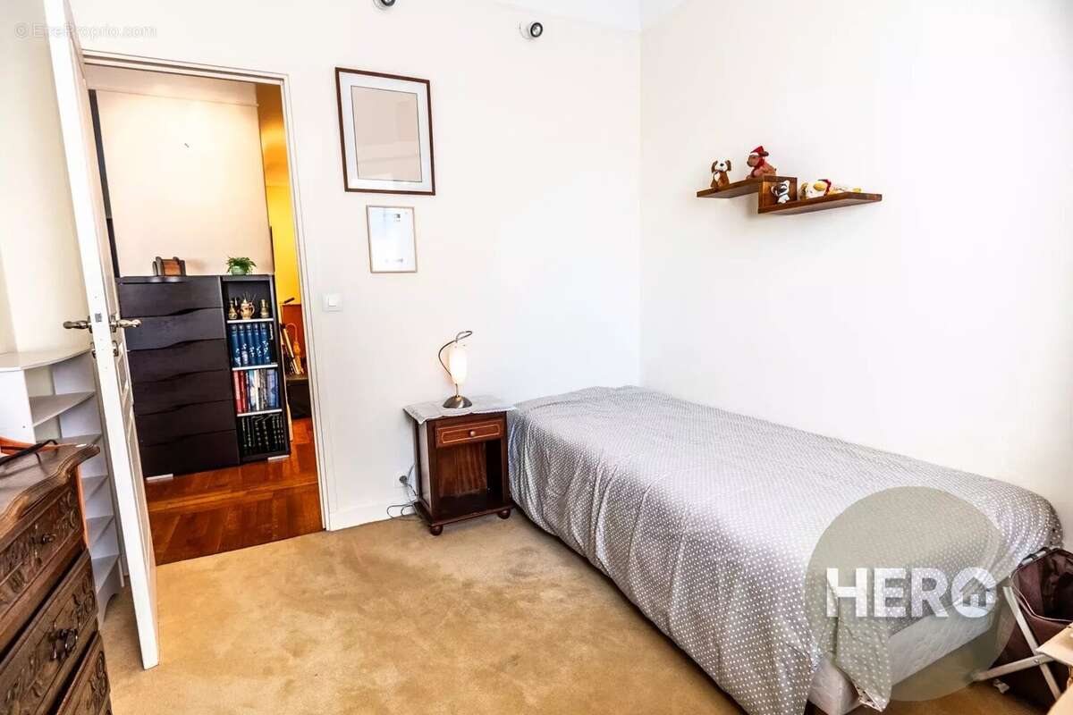 Appartement à LEVALLOIS-PERRET