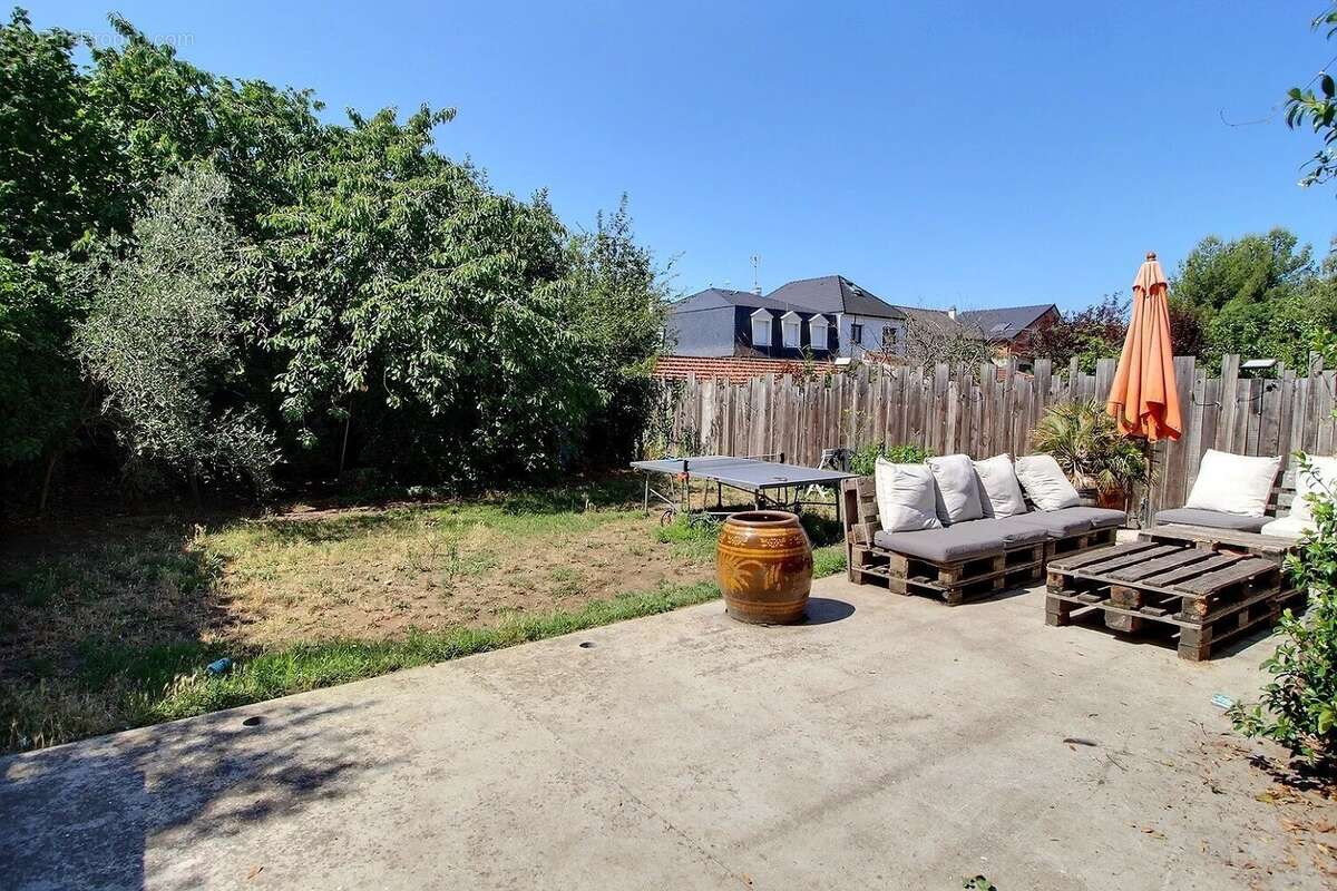 Maison à SAINT-MAUR-DES-FOSSES