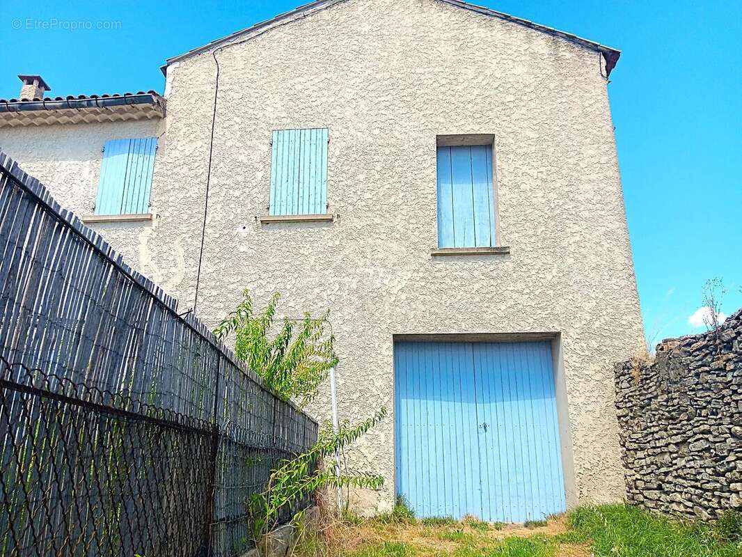 Maison à L&#039;ISLE-SUR-LA-SORGUE