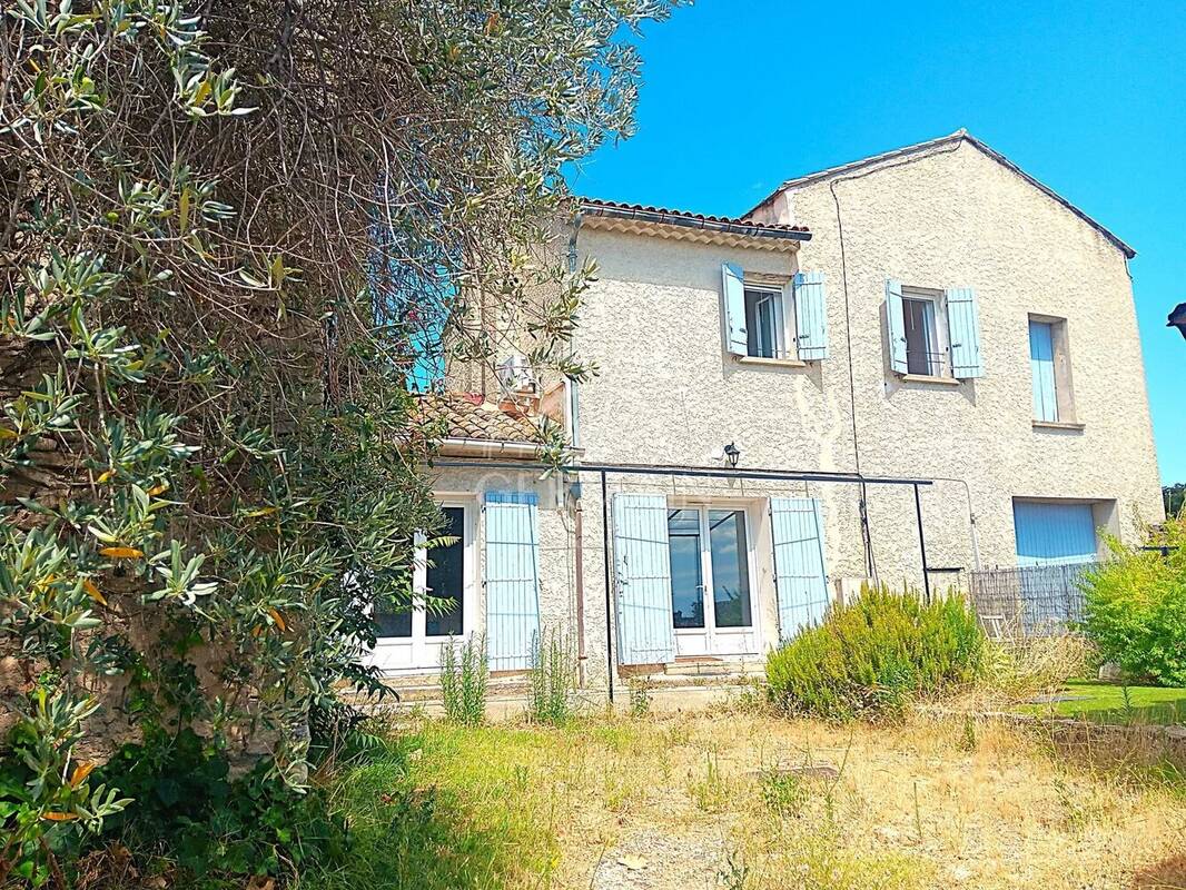 Maison à L&#039;ISLE-SUR-LA-SORGUE