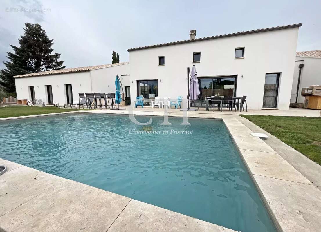 Maison à VAISON-LA-ROMAINE