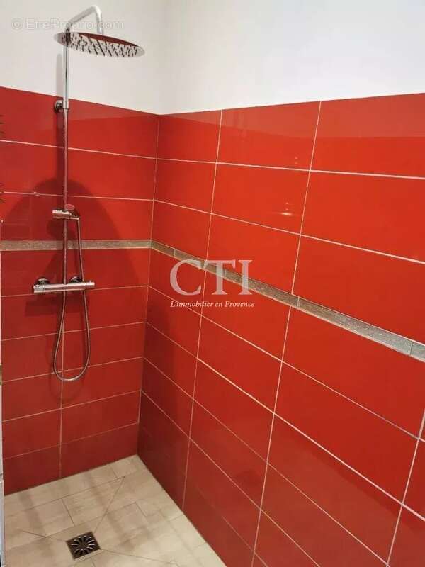 Maison à VAISON-LA-ROMAINE