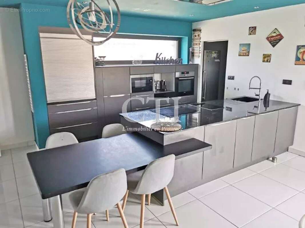 Maison à VAISON-LA-ROMAINE