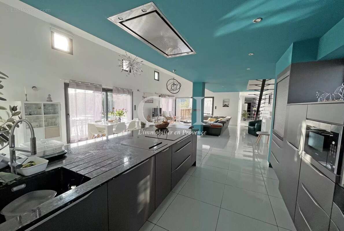 Maison à VAISON-LA-ROMAINE