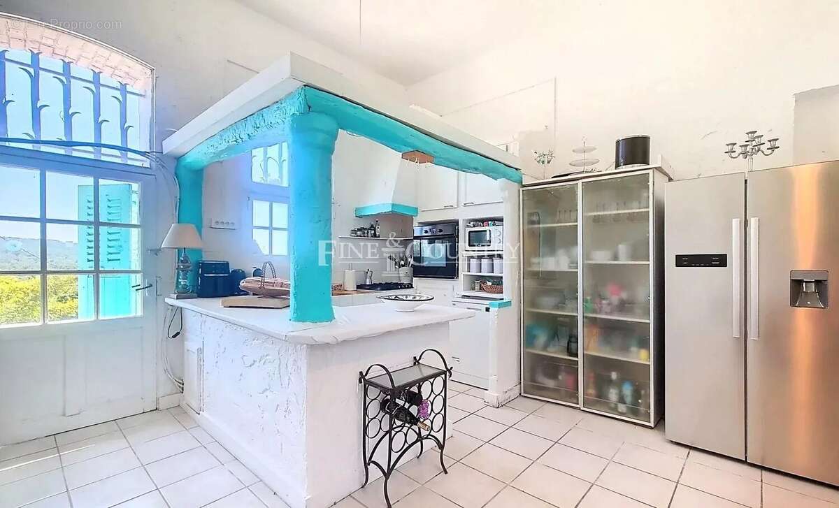 Maison à TOURRETTES