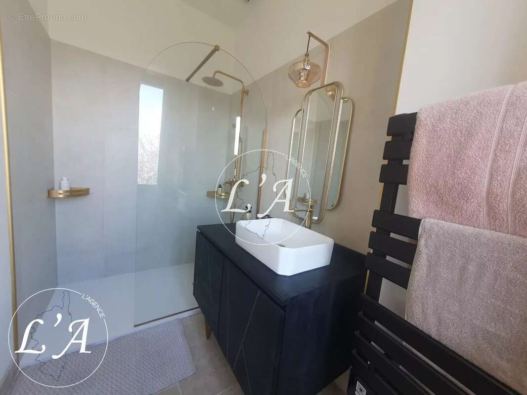 Maison à SANTO-PIETRO-DI-TENDA