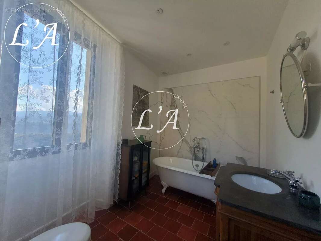 Maison à SANTO-PIETRO-DI-TENDA