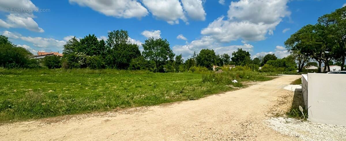 Terrain à GEMOZAC