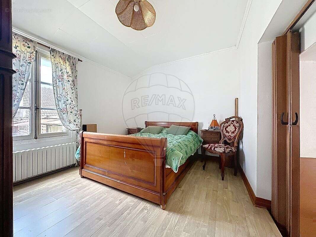 Maison à PONT-SUR-SEINE