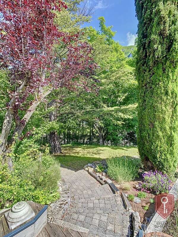 Maison à COLLONGES-SOUS-SALEVE